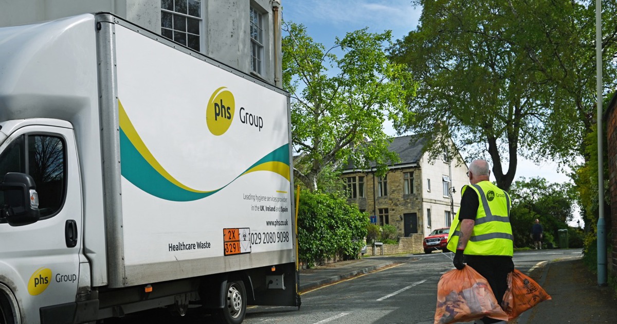 Clinical Waste Disposal & Incineration: UK Healthcare Guide | phs