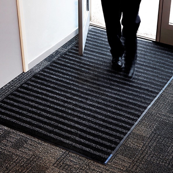 Principal mat - Lifestyle entrance environment 2.jpg